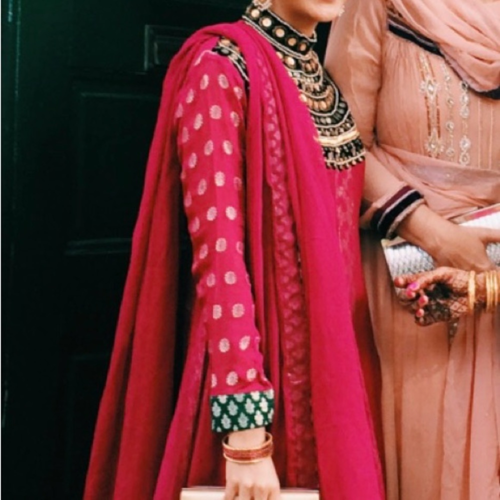 Indian Pakistani Dark Pink and Gold Embroidered Salwar Kameez